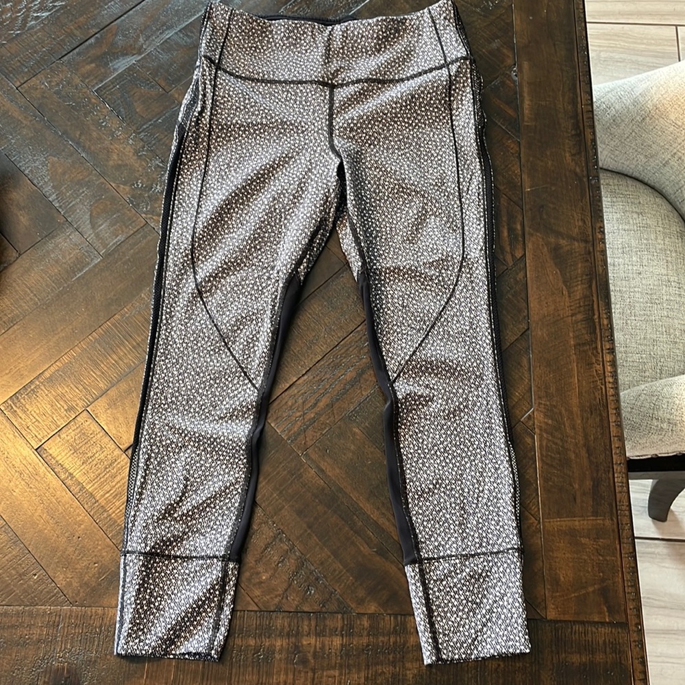 lululemon athletica Black and Gray Patterned Leggings